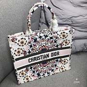 Dior Book Tote Spring Embroidered Size 41.5 x 32 x 5 cm - 3