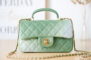 Chanel 22P Mini Green Handle Bag AS2431 Size 20 x 9 x 13 x cm - 1