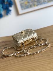 Chanel Belt Bag 2022 Gold Size 11 x 11 x 5 - 4
