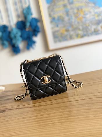 Chanel Belt Bag 2022 Black Size 11 x 11 x 5 cm