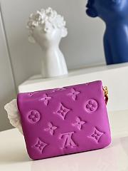 LV Beltbag Coussin 2022 Pink Size 13 x 11 x 6 cm - 5