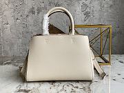 LV Marelle Cream Size 25 x 17 x 11 cm - 4