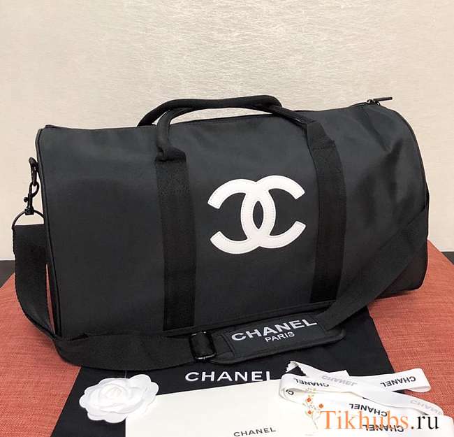 Chanel White CC Keepall Bag Size 45 x 23 x 21 cm - 1