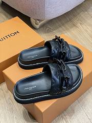 LV Slippers Black - 2