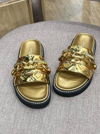 LV Slippers Gold 