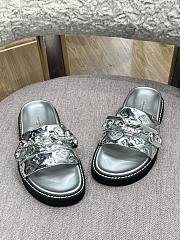 LV Slippers Sliver - 3