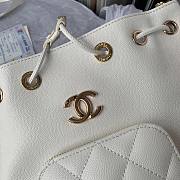 Chanel Bucket Bag Calfskin White 21x19x8cm - 2