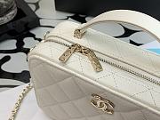 Chanel Vanity White Bag 18cm - 6