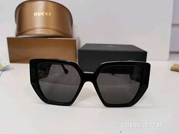 Gucci Rectangular Frame Sunglasses