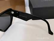 Gucci Rectangular Frame Sunglasses - 5