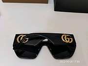 Gucci Rectangular Frame Sunglasses - 3