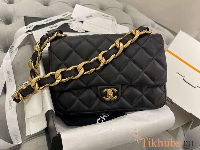 Chanel Flap Bag Lambskin Black CC Funky 27cm - 1