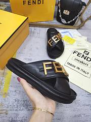 Fendi Black leather Slippers - 4
