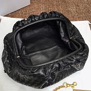 Bottega Venata Pouch Black 37x11x20cm - 5