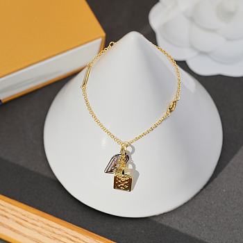 LV Necklace Gold 