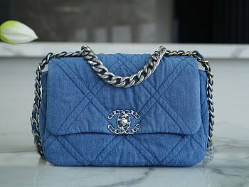 Chanel 19 Flap Bag Light Blue Denim 26x16x9cm