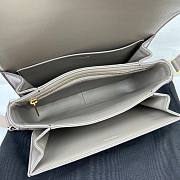 Celine Triomphe Bag In Shiny Calfskin Gray 22x16.5x7cm - 4