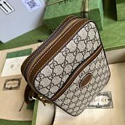 Gucci Supreme Sling Bag 24x16x5cm - 4