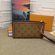 LV Dauphine Wallet in Monogram 19.5x11.5x2cm - 2