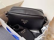 Prada Black Leather shoulder bag 22x14.5x8cm - 3