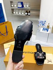 LV Revival Flat Mule Black  - 6