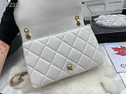 Chanel Flap Bag Lamskin White 26x16x10cm - 6