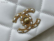 Chanel Flap Bag Lamskin White 26x16x10cm - 2