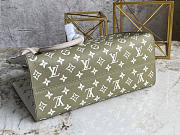 LV Onthego Green Size 35 x 27 x 14 - 4