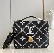 LV Pochette Metis Black 25x19x7cm - 1