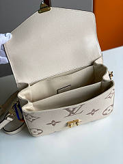 LV Pochette Metis Cream 25x19x7cm - 5