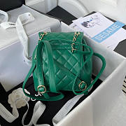 Chanel Backpack Green 18x18x12cm - 4