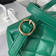 Chanel Backpack Green 18x18x12cm - 2