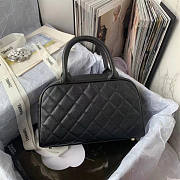 Chanel Duffle Hand Bag Cavier Black 25x14x9cm - 2
