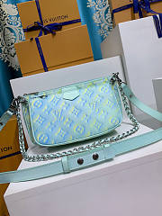 LV Multi Pochette Accessoires Light Blue 24x13.5x4cm - 1