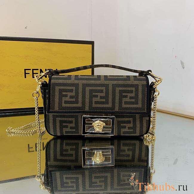 Versace By Fendi Baguette Bag Size 18.5 x 12 x 4.5 cm - 1