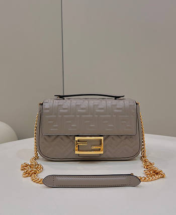 Fendi Baguette Chain Midi Gray 24x7x14.5cm