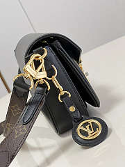 LV Swing Handbag Black 24 x 15 x 6 cm - 2