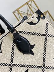 LV Onthego Milky White 35x27x14cm - 6