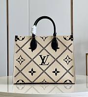 LV Onthego Milky White 35x27x14cm - 1