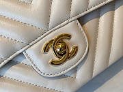 Chanel Flap Bag Chevron Lambskin White Gold HW 25cm - 2