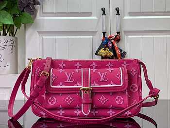 LV Maxi Multi Pochette Accessoires Fuchsia Pink 23.5x13.5x4cm