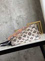 LV Onthego Monogram Print 41x34x19cm - 2