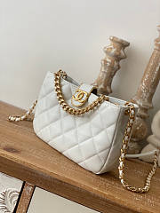 Chanel Hobo Handbag Lambskin Gold HW White 23x17x7cm - 2