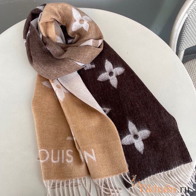 Louis Vuiiton LV Reykjavik Gradient Beige Scarf - 1