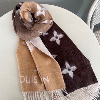 Louis Vuiiton LV Reykjavik Gradient Beige Scarf