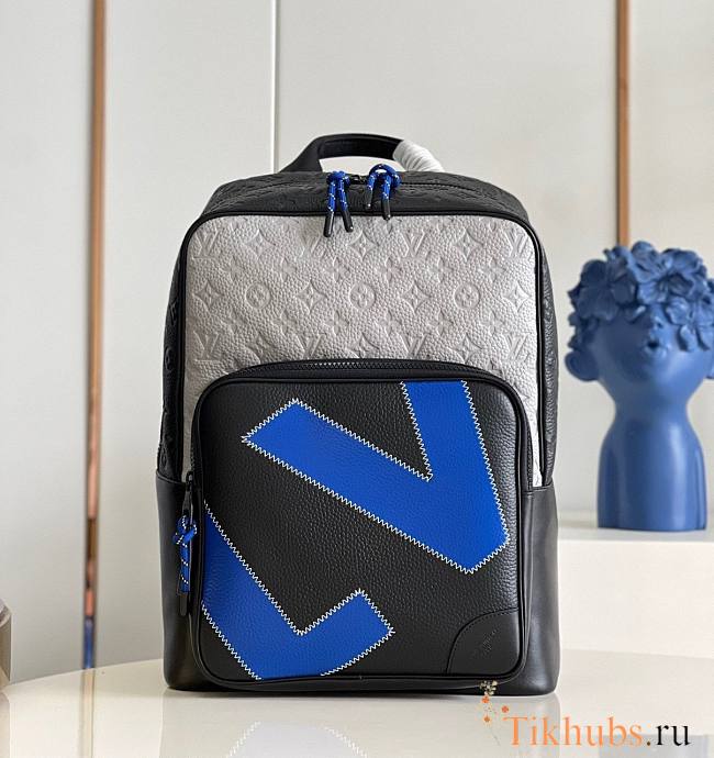 Louis Vuitton LV Backpack Dean 31x41.5x15.5cm - 1