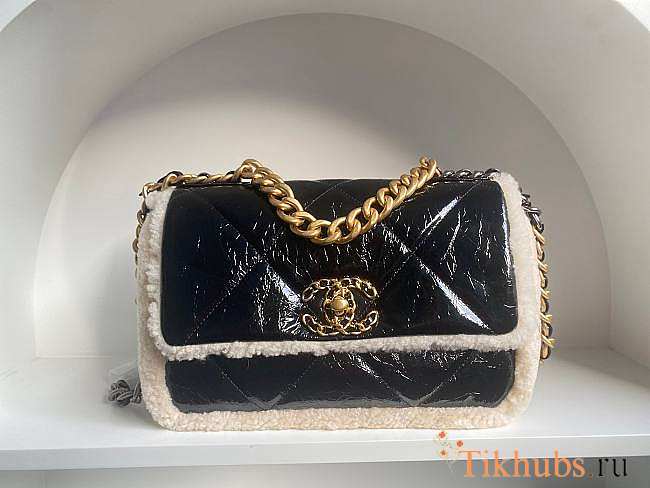 Chanel 19 Flap Bag Shearling Lambskin Black 26cm - 1