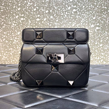 Valentino Exclusive Small Nappa Roman Stub Black 19x13x6cm