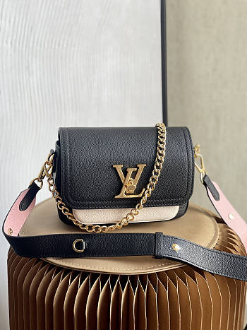 Louis Vuitton LV Lockme Tender Black 19x13x8cm