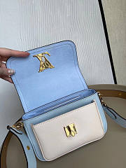 Louis Vuitton LV Lockme Tender Blue 19x13x8cm - 2